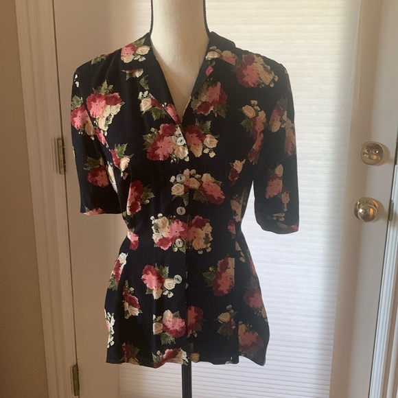 Casual Corner Tops - Vintage floral blouse with adjustable waist cinching ties